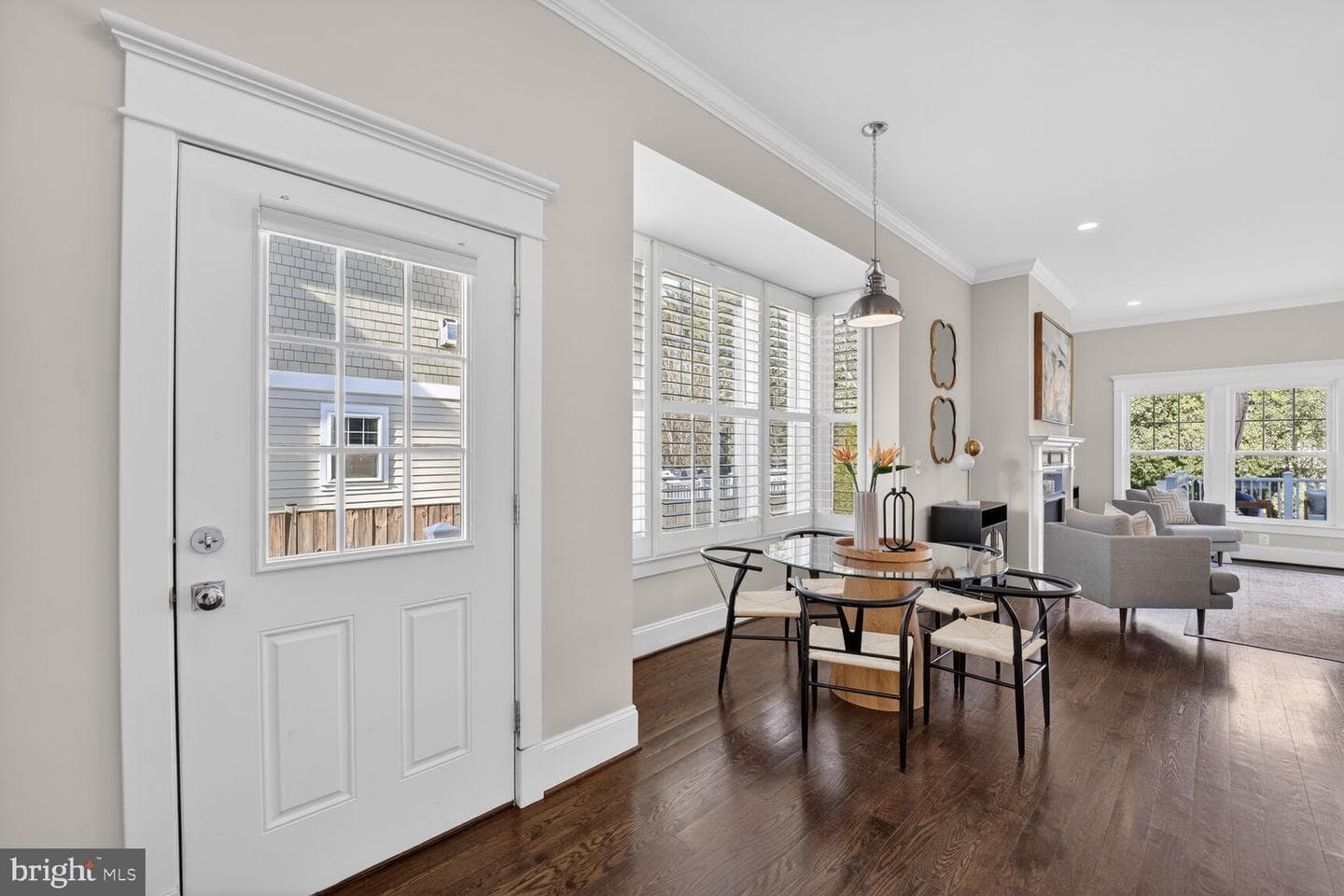 8113 Wellington Road photo 43