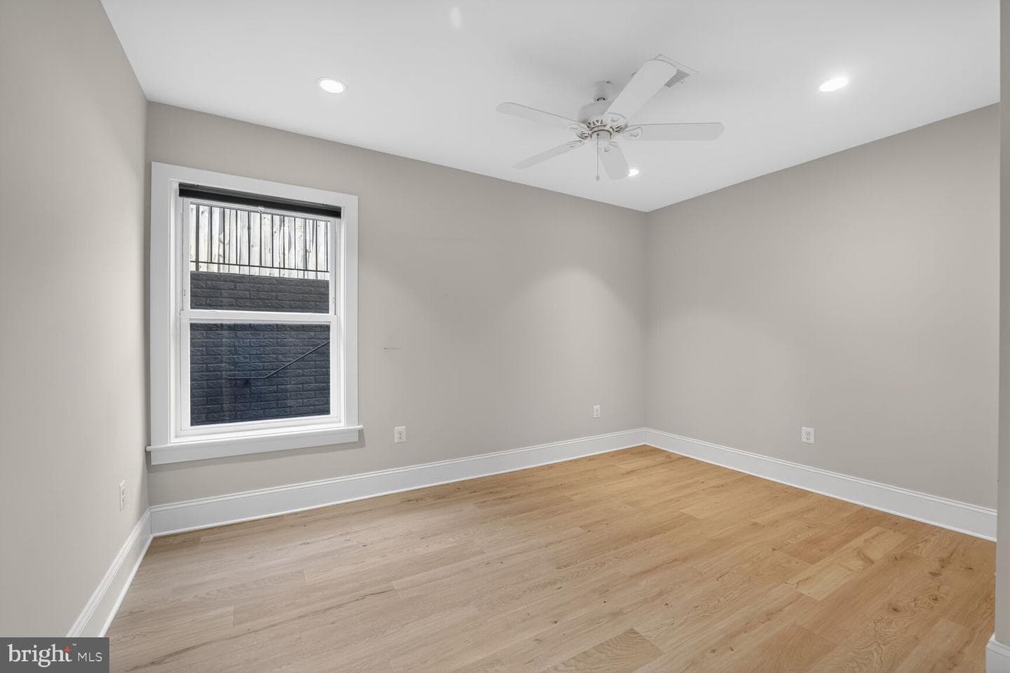 8113 Wellington Road photo 48