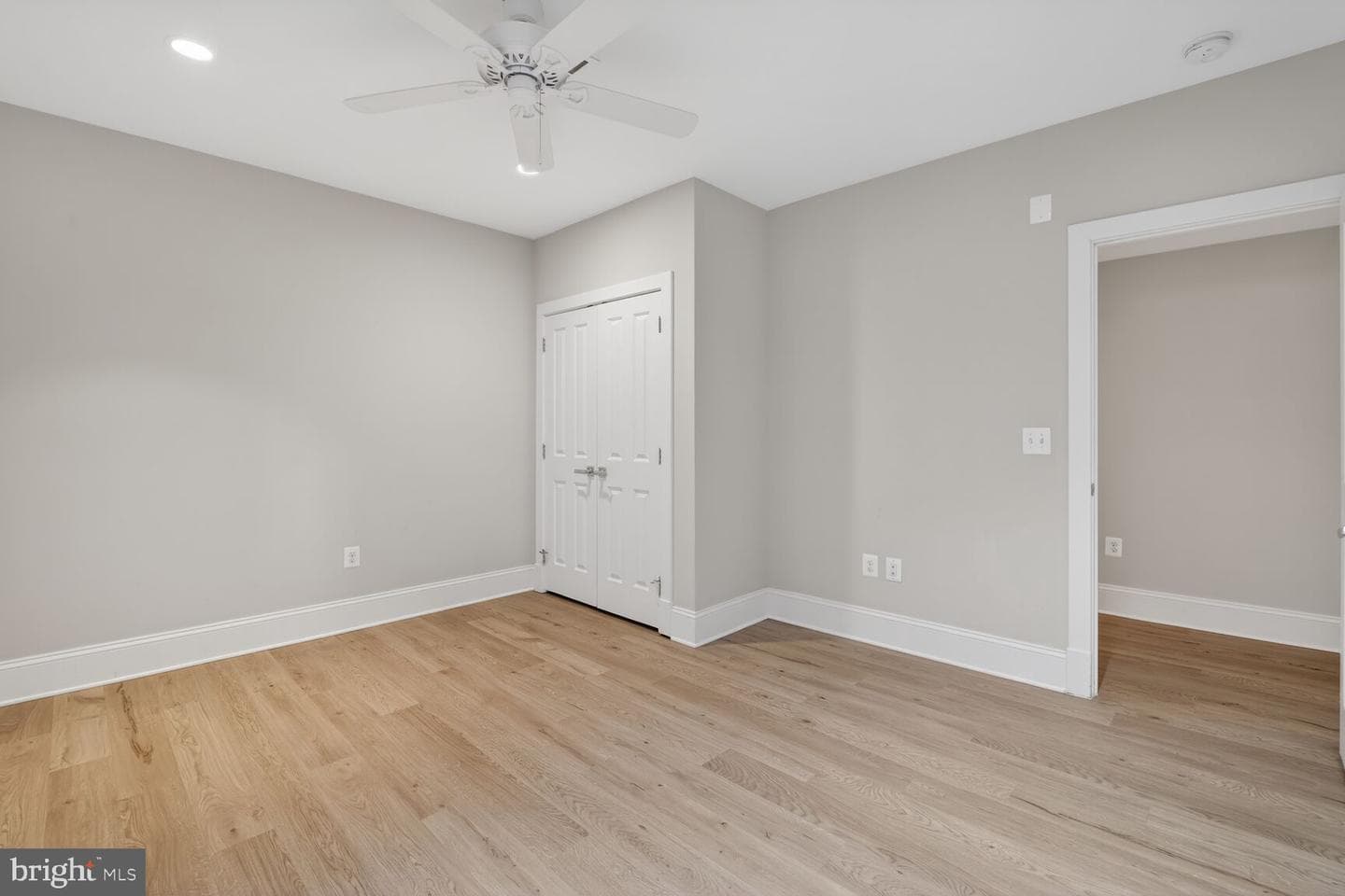 8113 Wellington Road photo 49