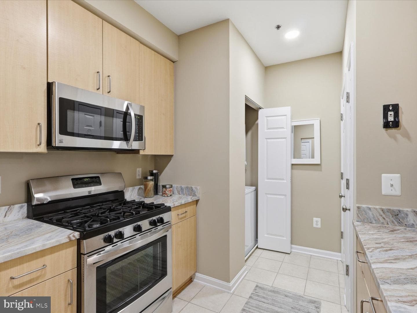 1851 Stratford Park Place #115 photo 10