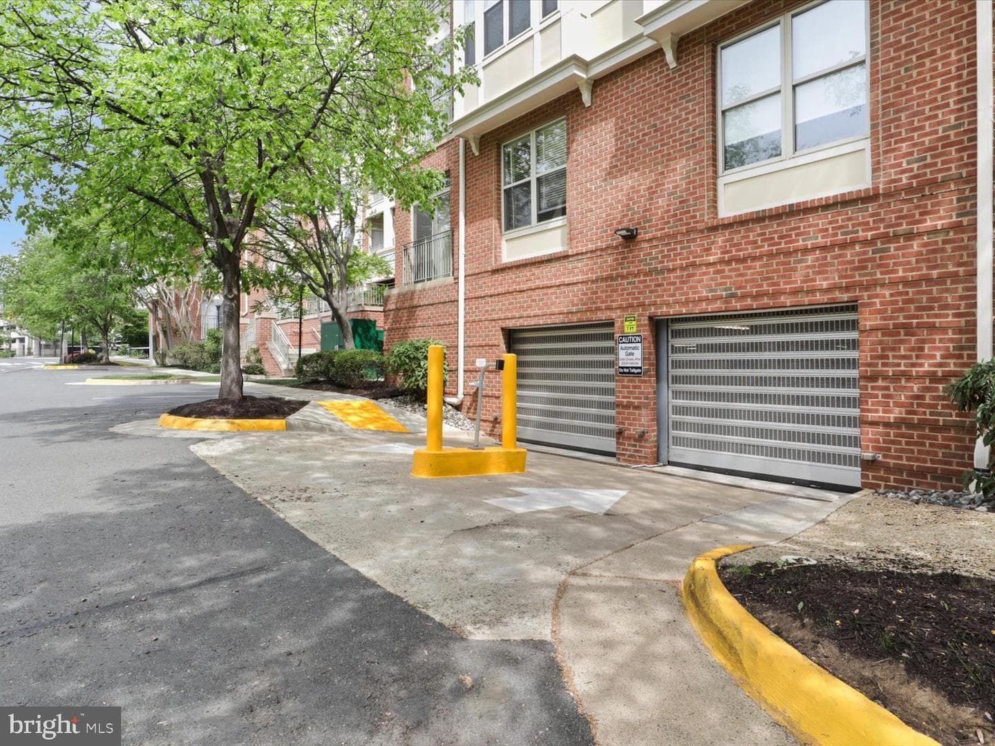 1851 Stratford Park Place #115 photo 24
