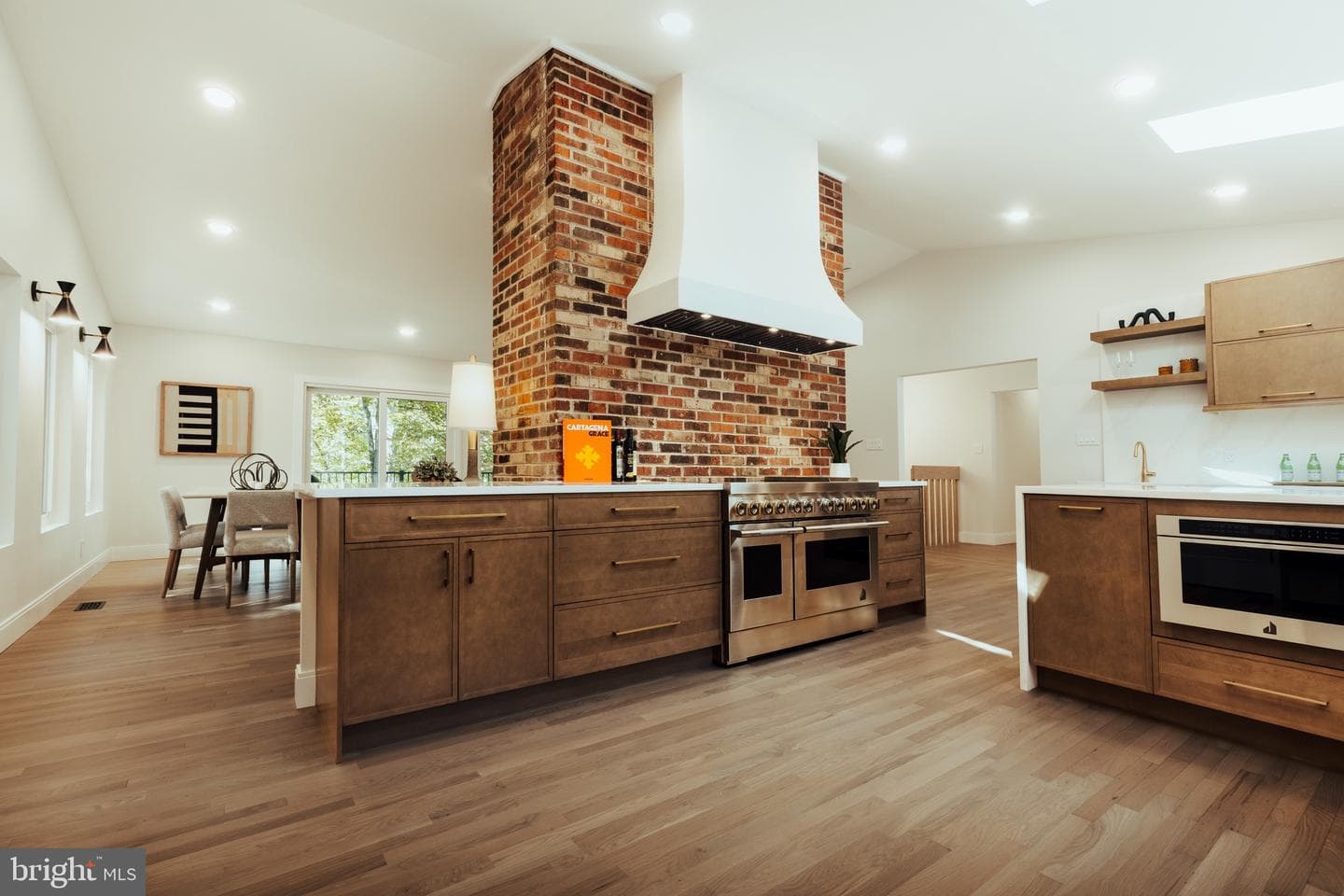 108 Interpromontory Road photo 3