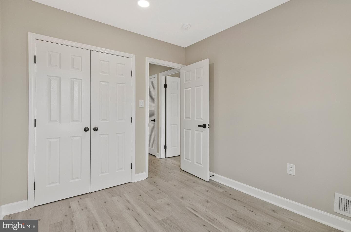 7269 Evanston Road photo 18