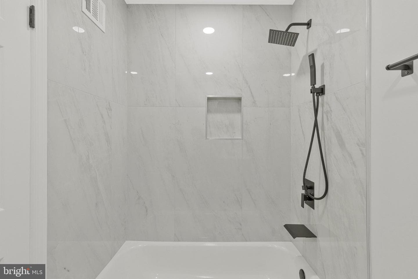 7269 Evanston Road photo 20