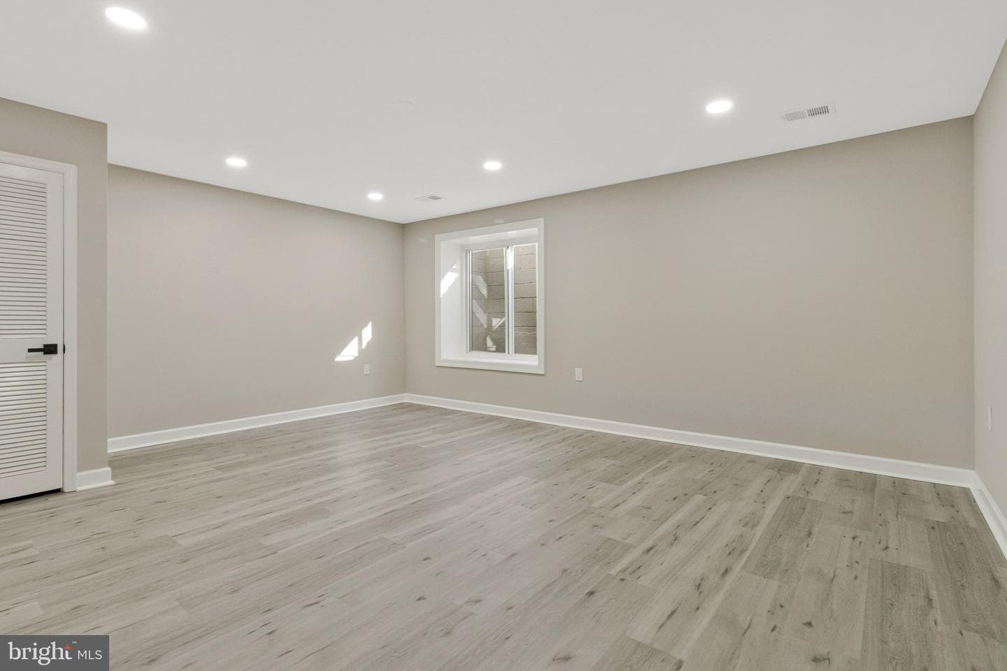 7269 Evanston Road photo 32