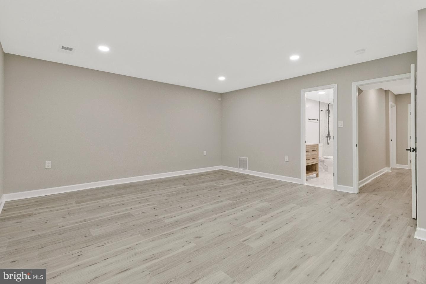 7269 Evanston Road photo 34