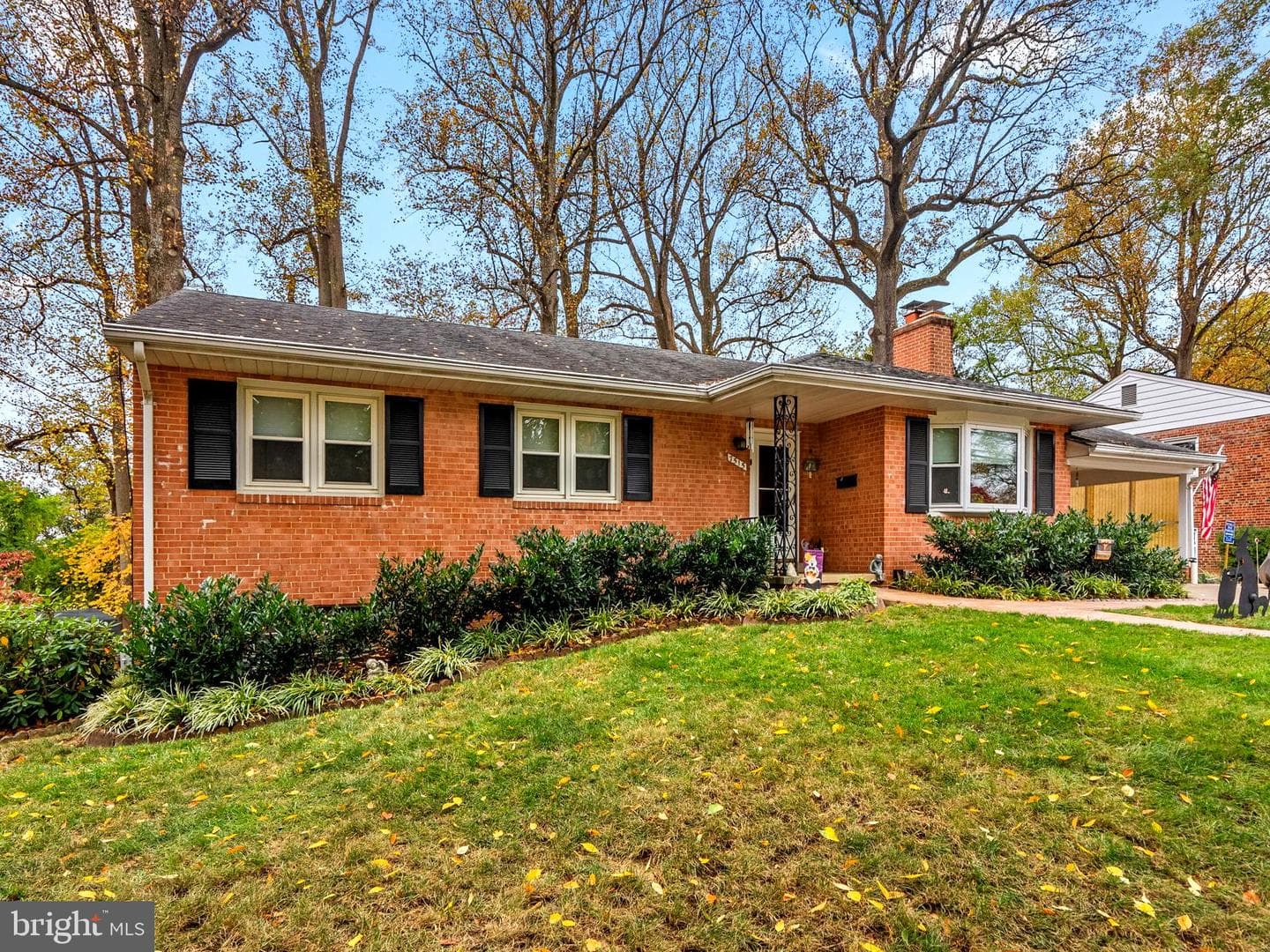7515 Fairwood Lane photo 2