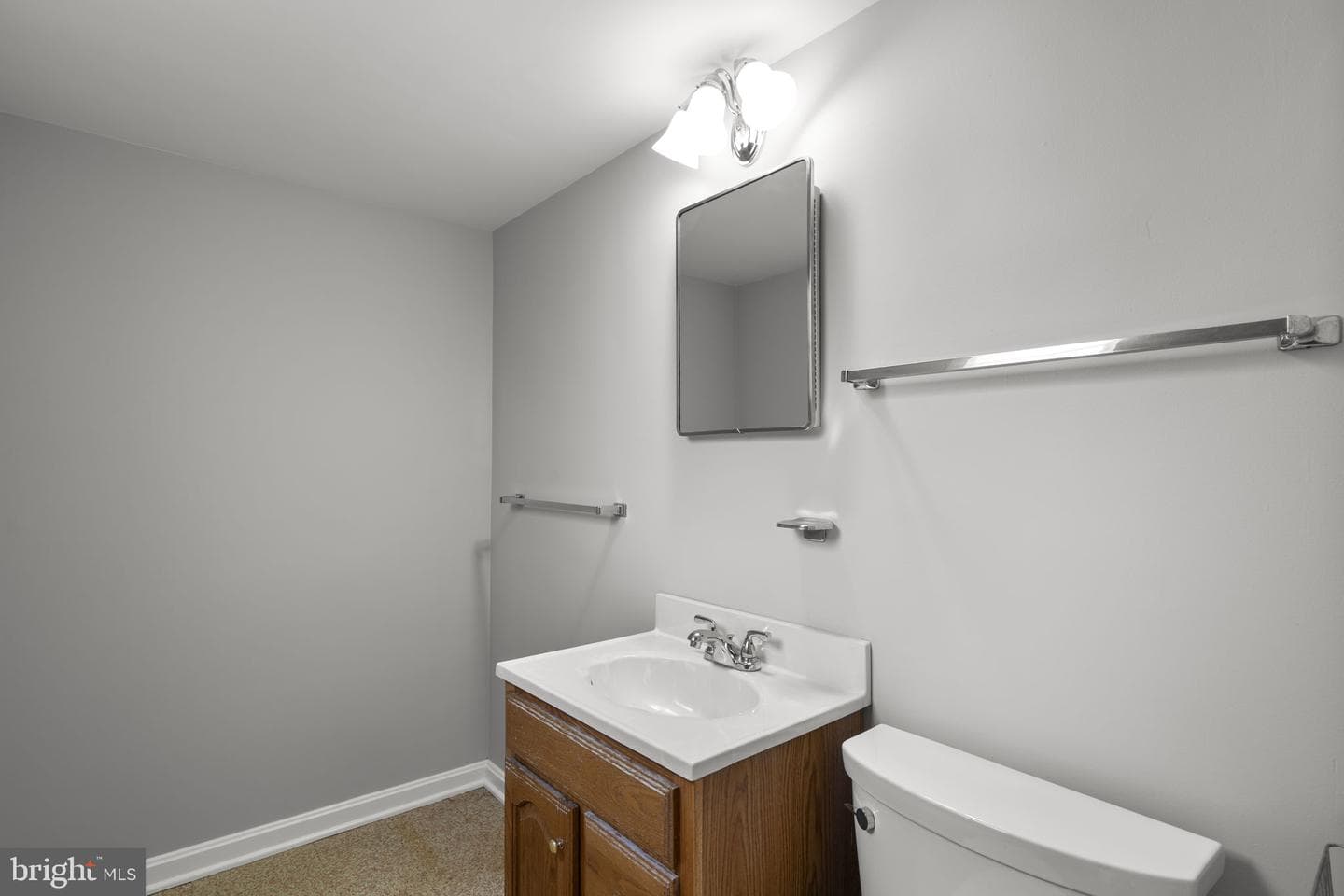 7515 Fairwood Lane photo 30