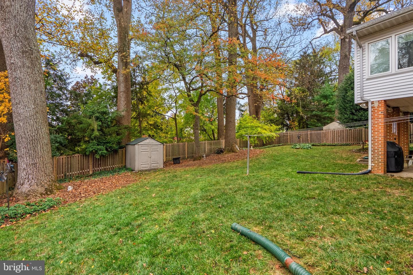 7515 Fairwood Lane photo 33