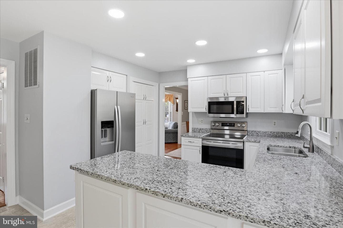 10818 Fieldwood Drive photo 10