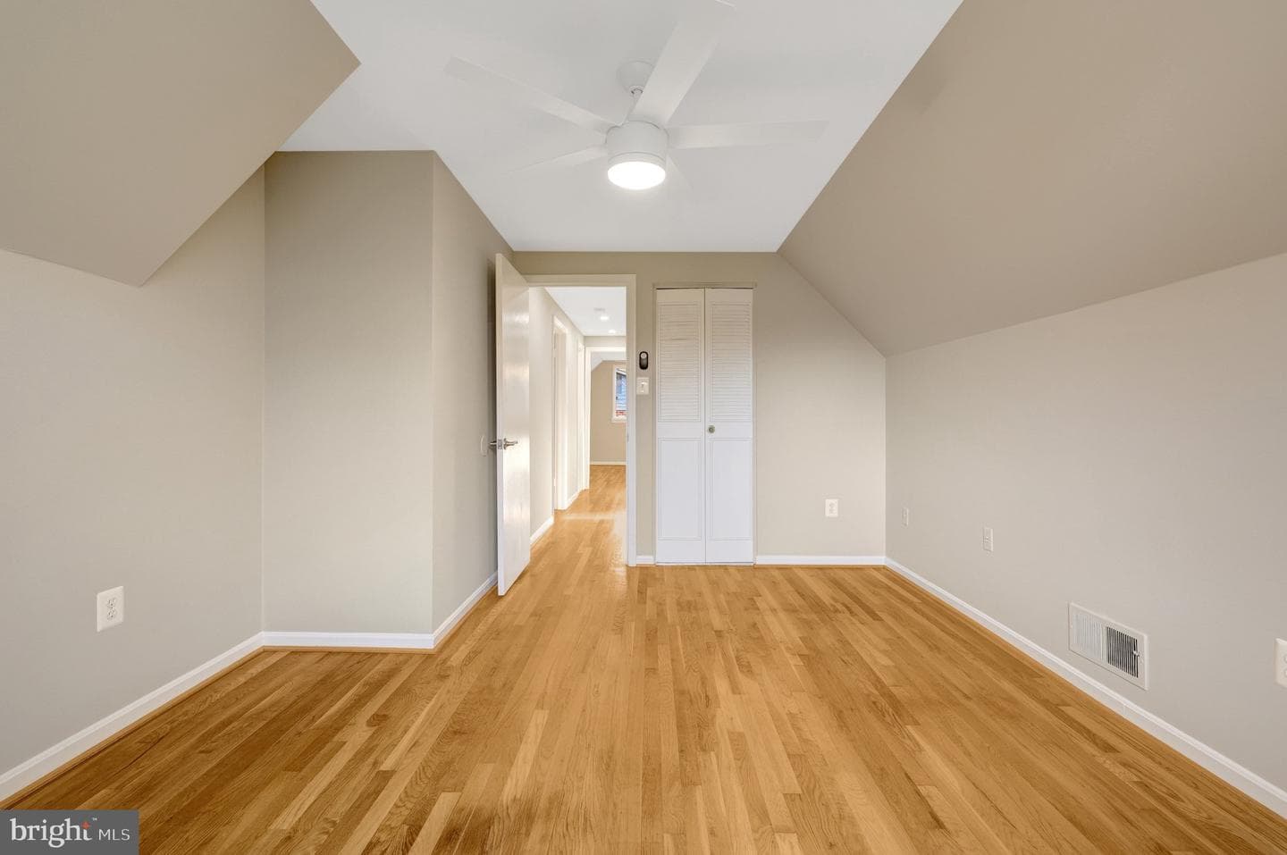 5122 Pommeroy Drive photo 22