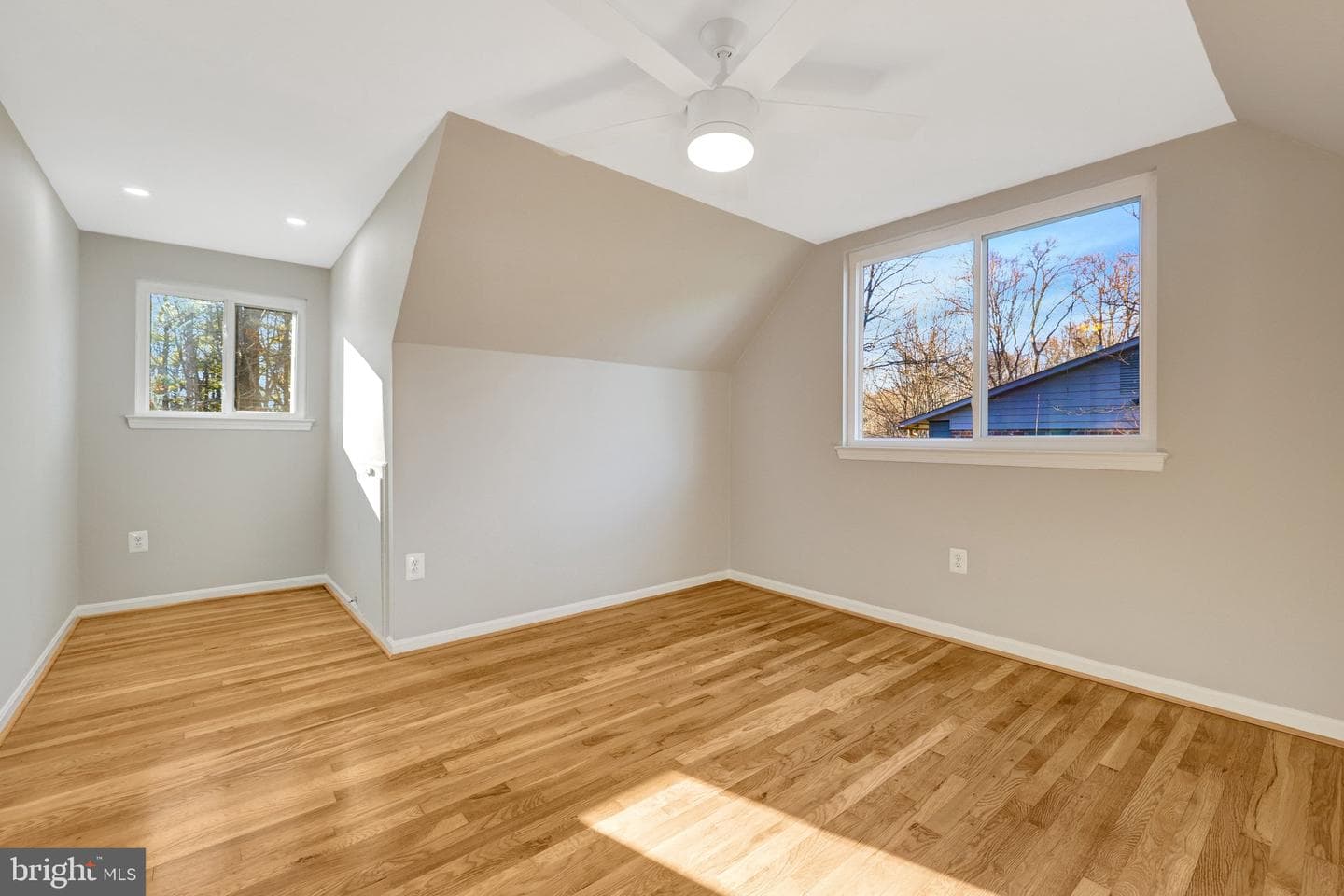 5122 Pommeroy Drive photo 24
