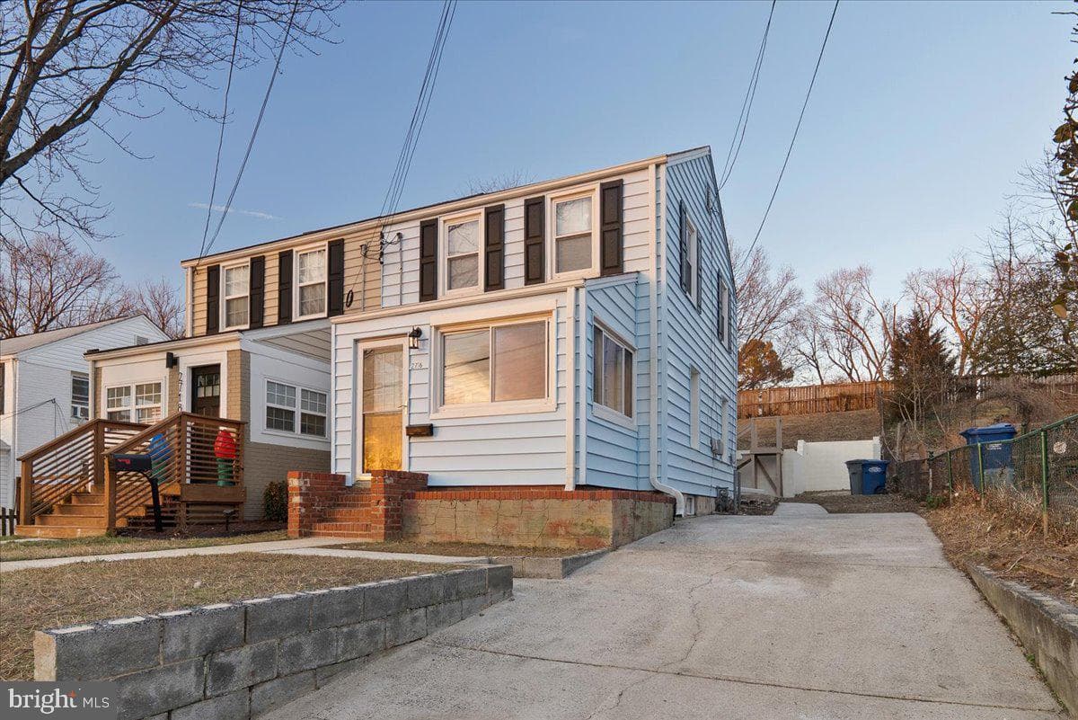 2716 Jefferson Dr, Alexandria