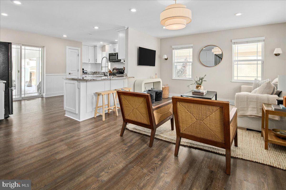 6404 13th Street photo 4