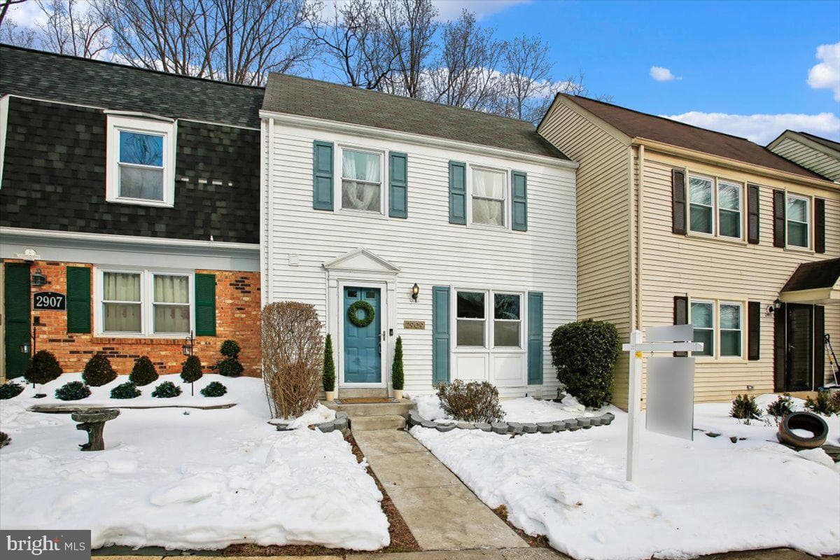 2909 Everleigh Way photo 2