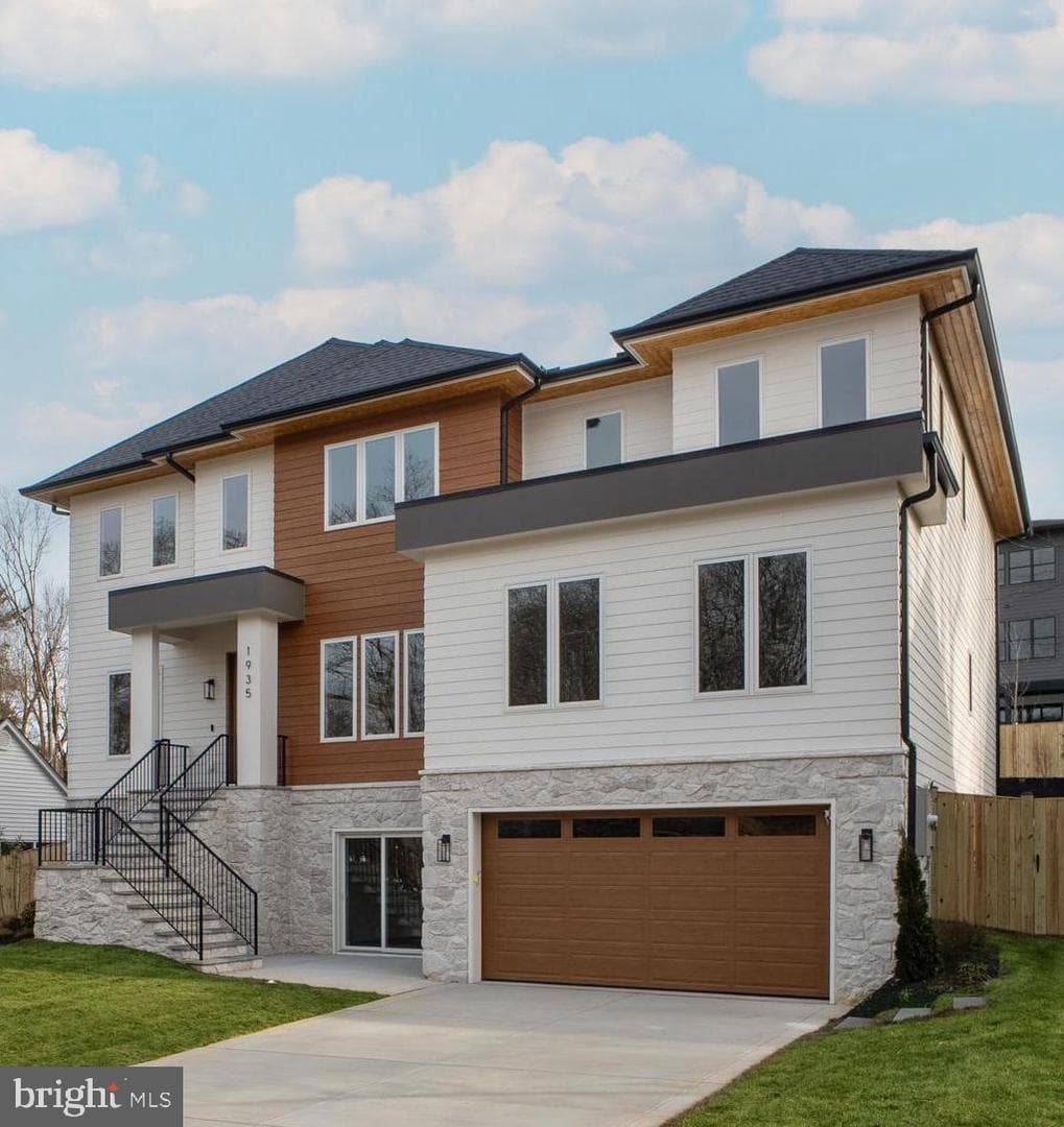 1935 Foxhall Road, Mclean