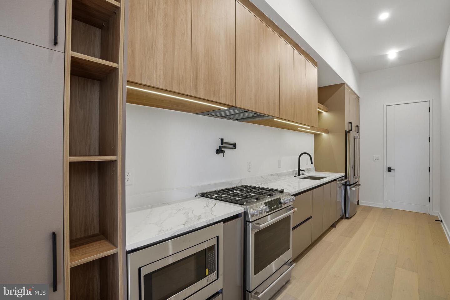 7103 Westbury Road photo 34