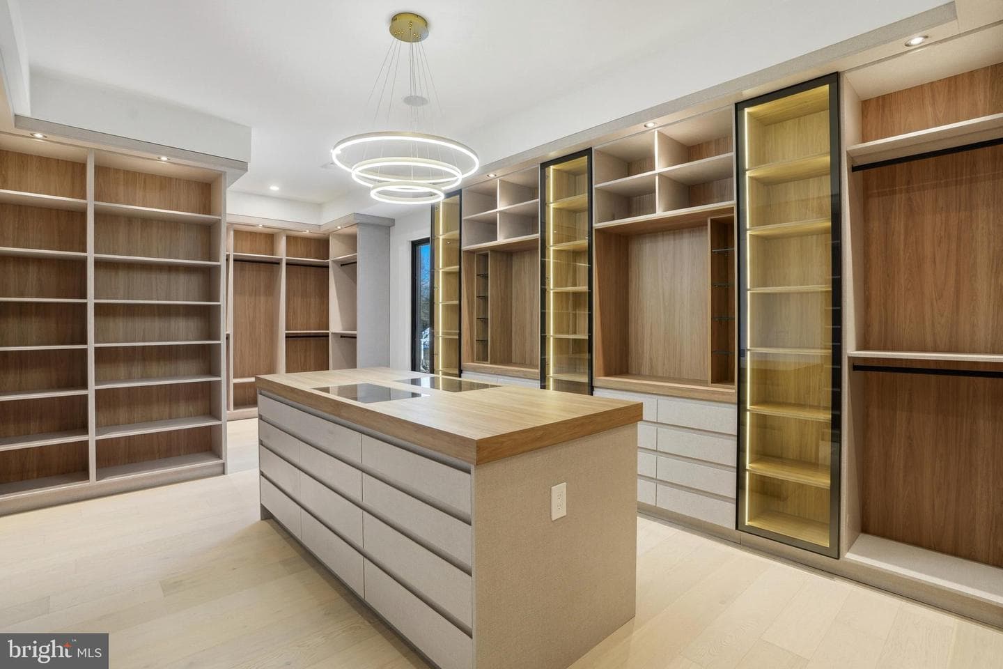 7103 Westbury Road photo 54