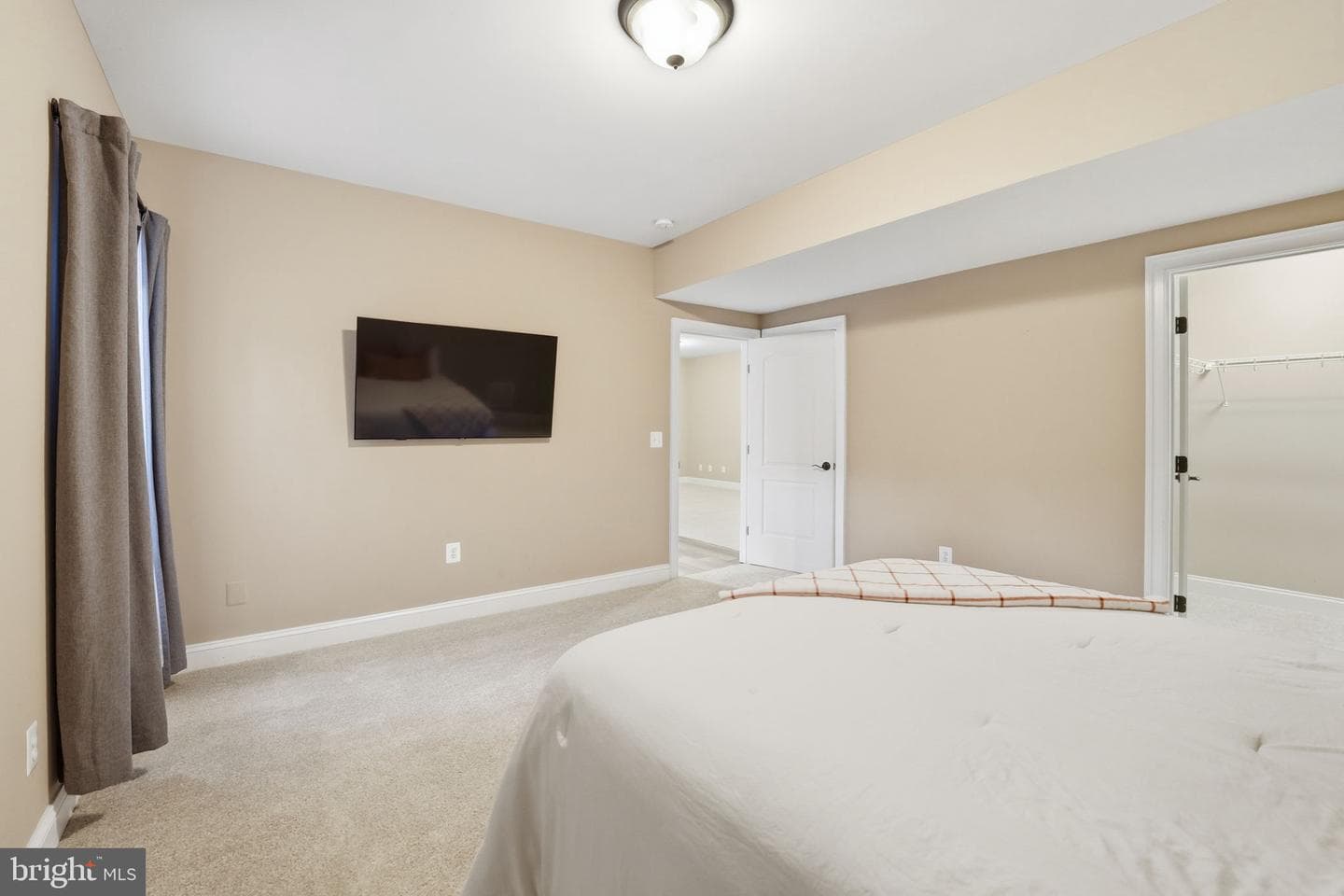 2905 Hibbard Street photo 70