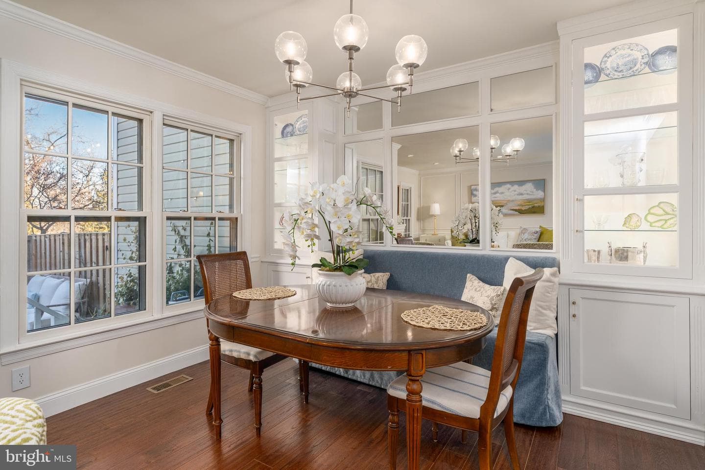 1828 Duffield Lane photo 4