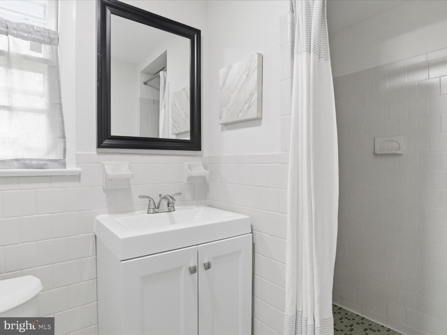 6424 Walters Woods Drive photo 30
