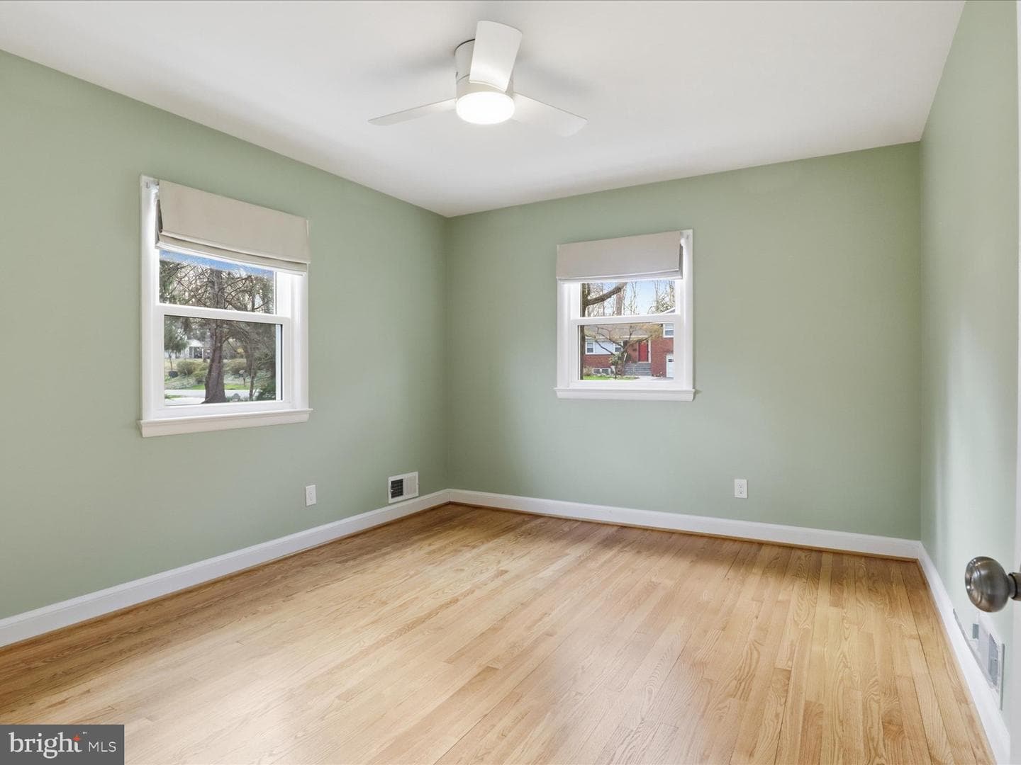6424 Walters Woods Drive photo 31