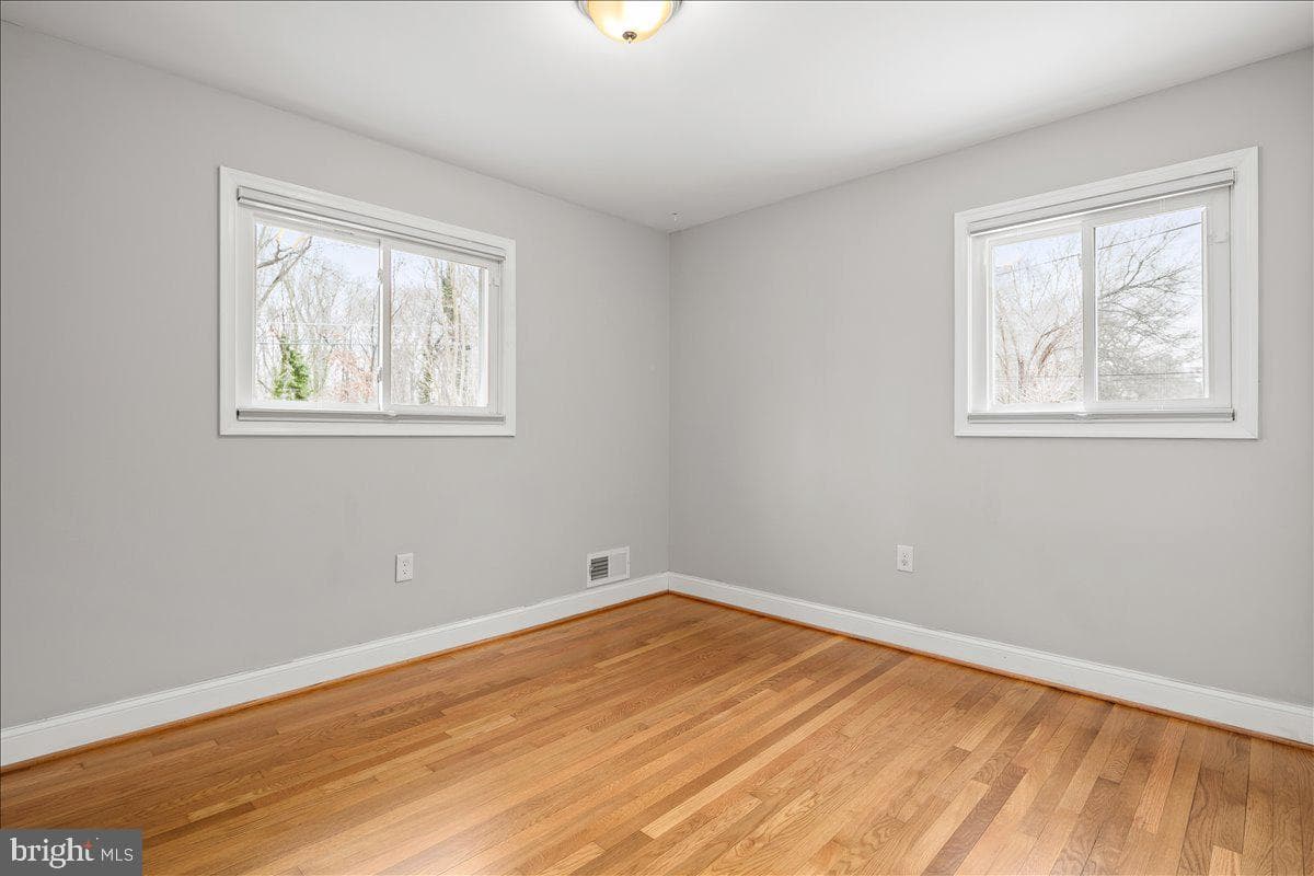8711 Millbrook Place photo 23