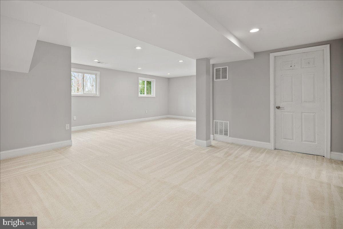 8711 Millbrook Place photo 34