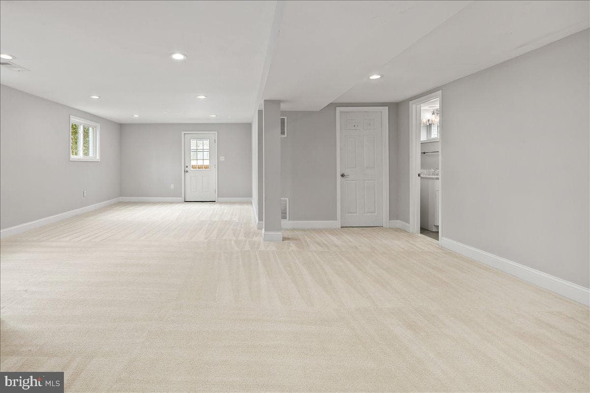 8711 Millbrook Place photo 35
