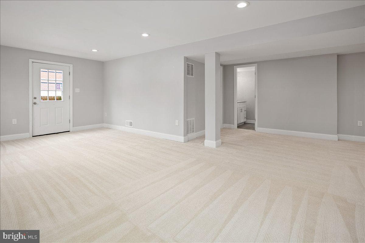 8711 Millbrook Place photo 37