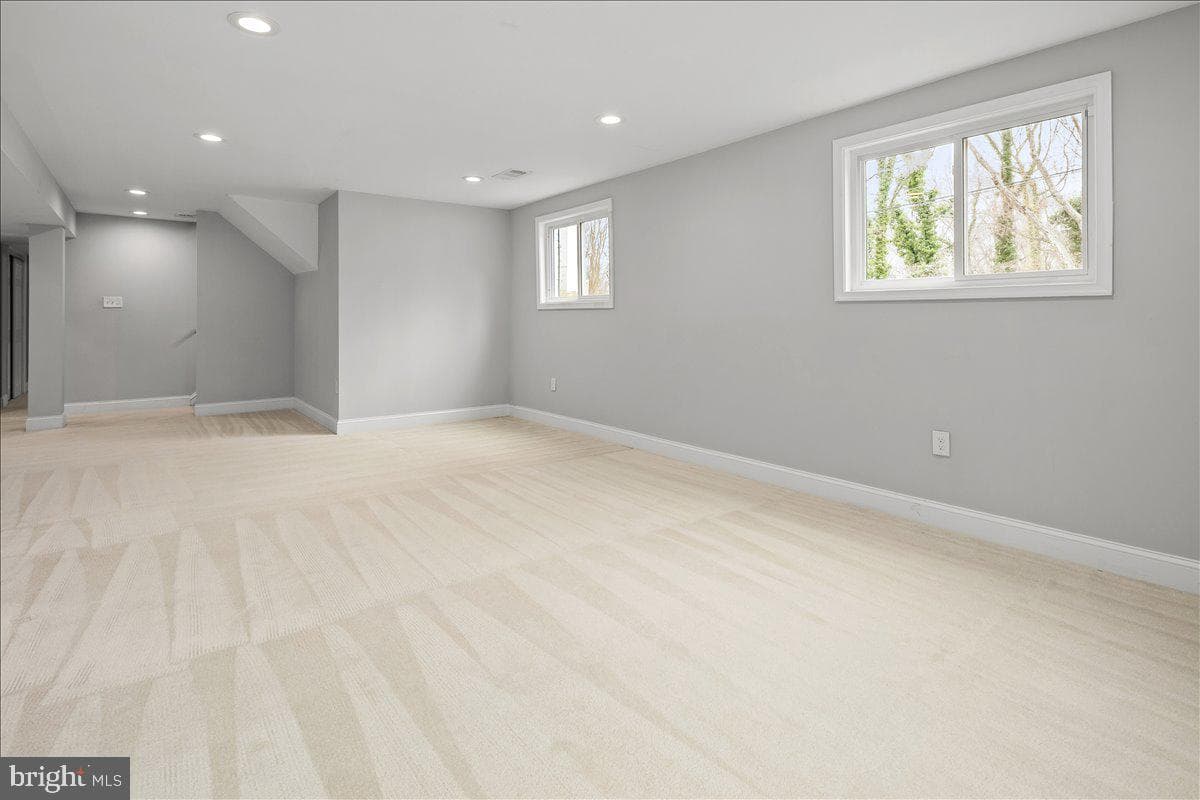 8711 Millbrook Place photo 39