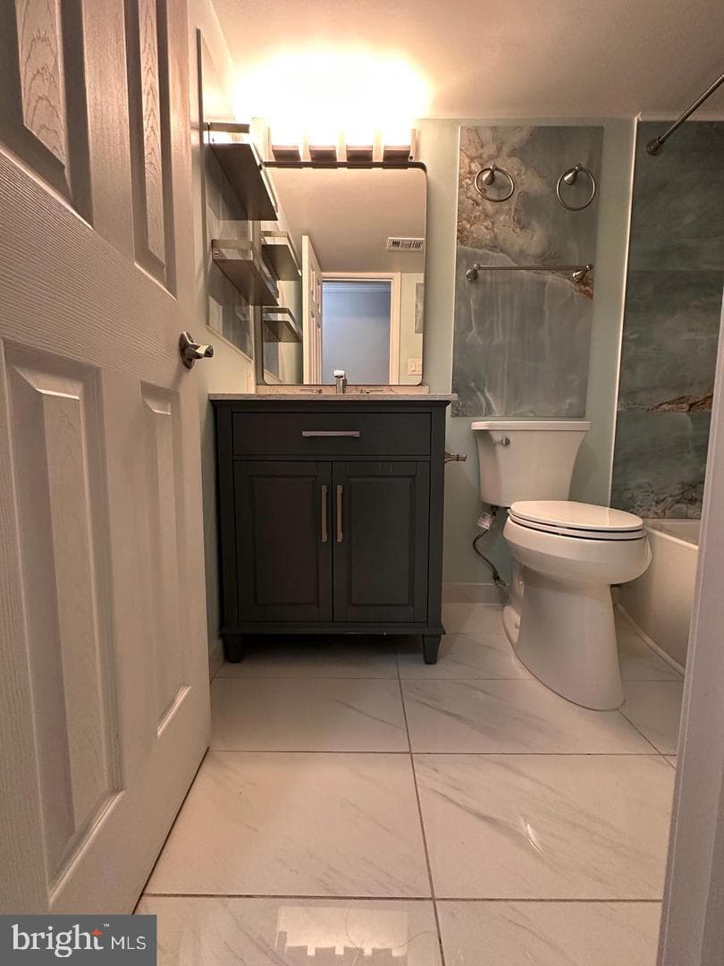 525 Florida Avenue #202 photo 4
