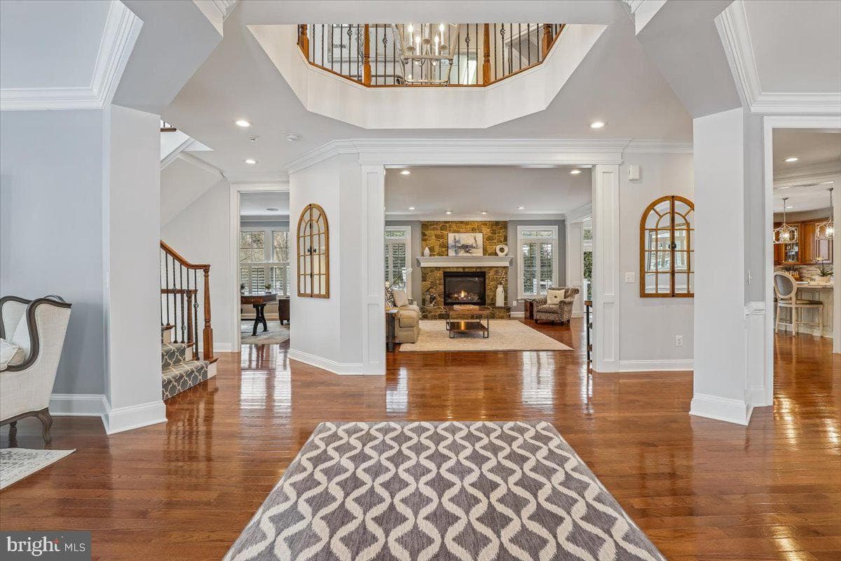 10321 Lynch Lane photo 4
