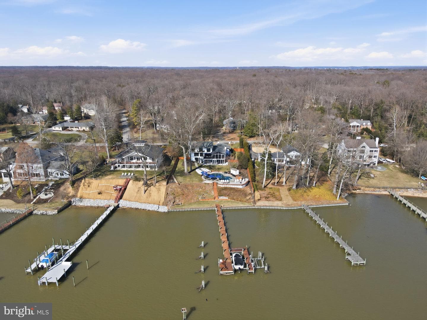6057 River Drive, Lorton
