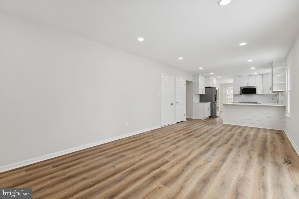 12920 New Parkland Drive photo 11