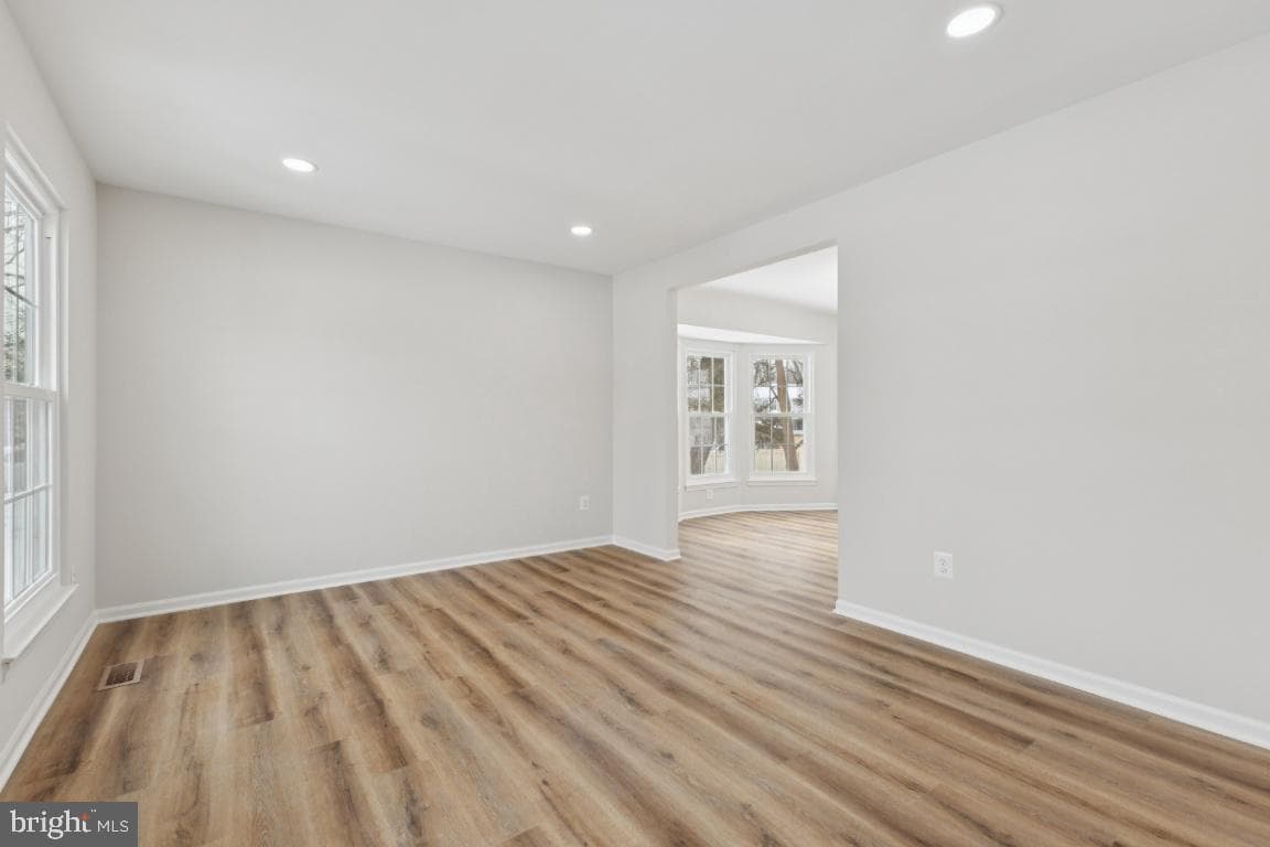 12920 New Parkland Drive photo 4