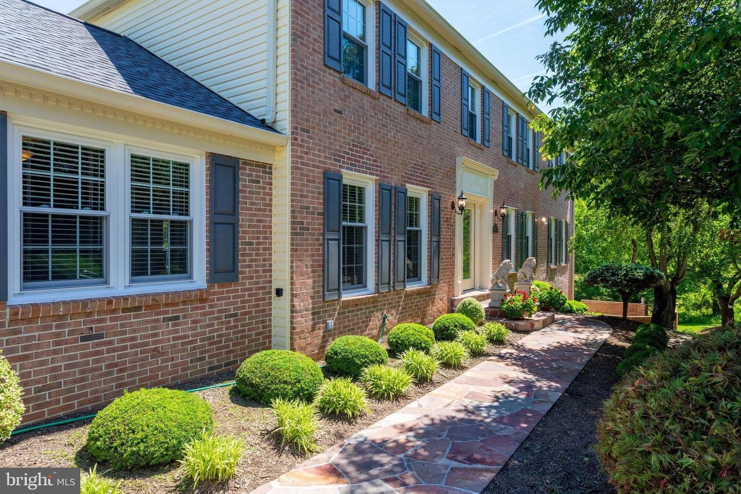 1435 Rosewood Hill Drive photo 2