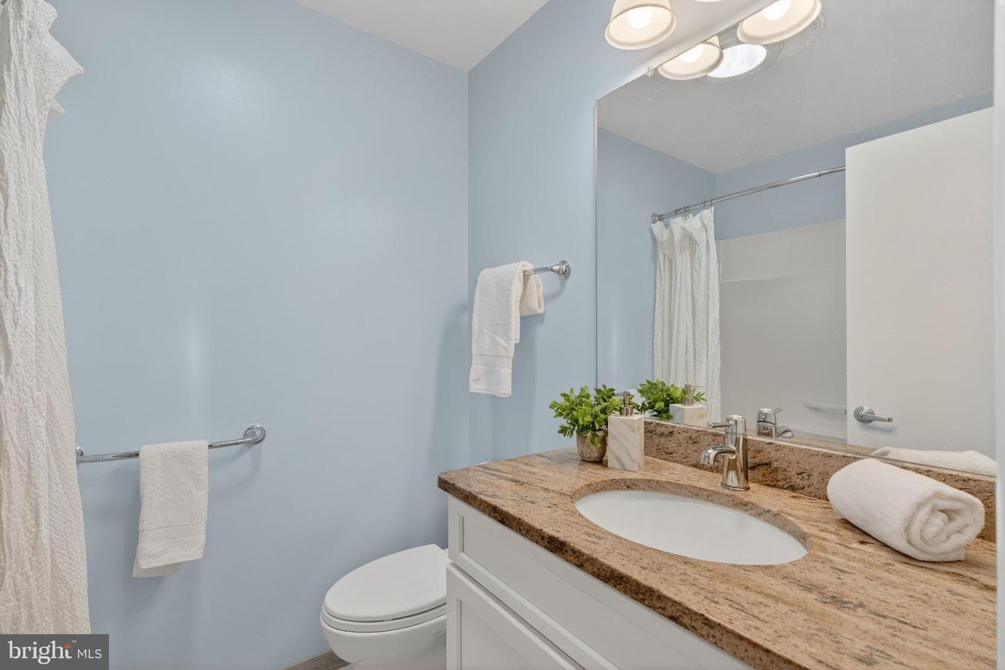 6424 Cabell Court photo 24