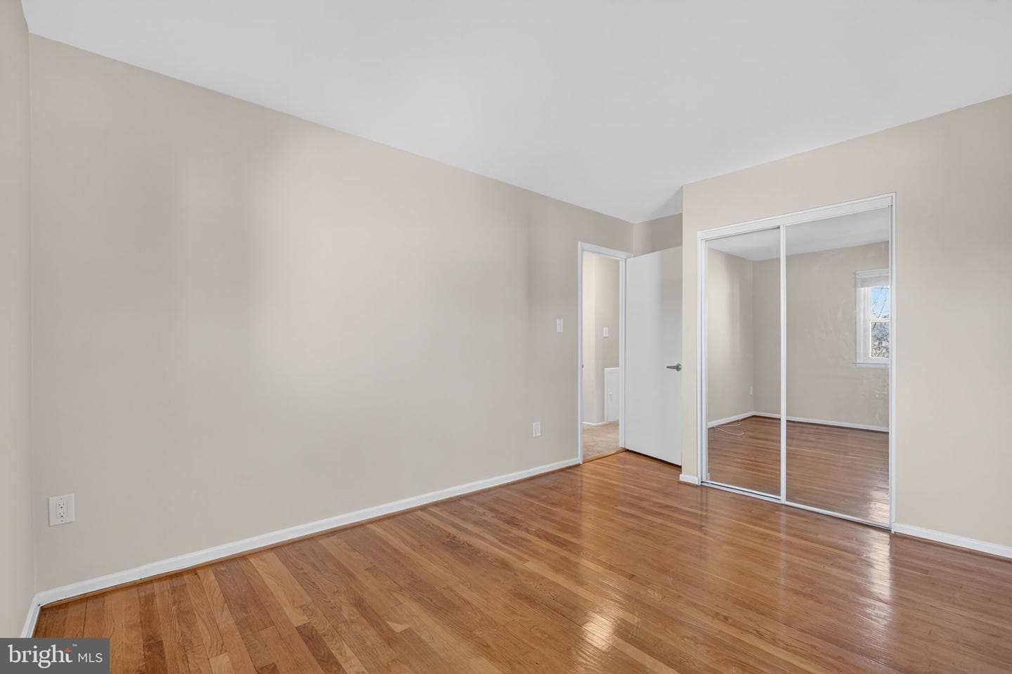 6424 Cabell Court photo 29