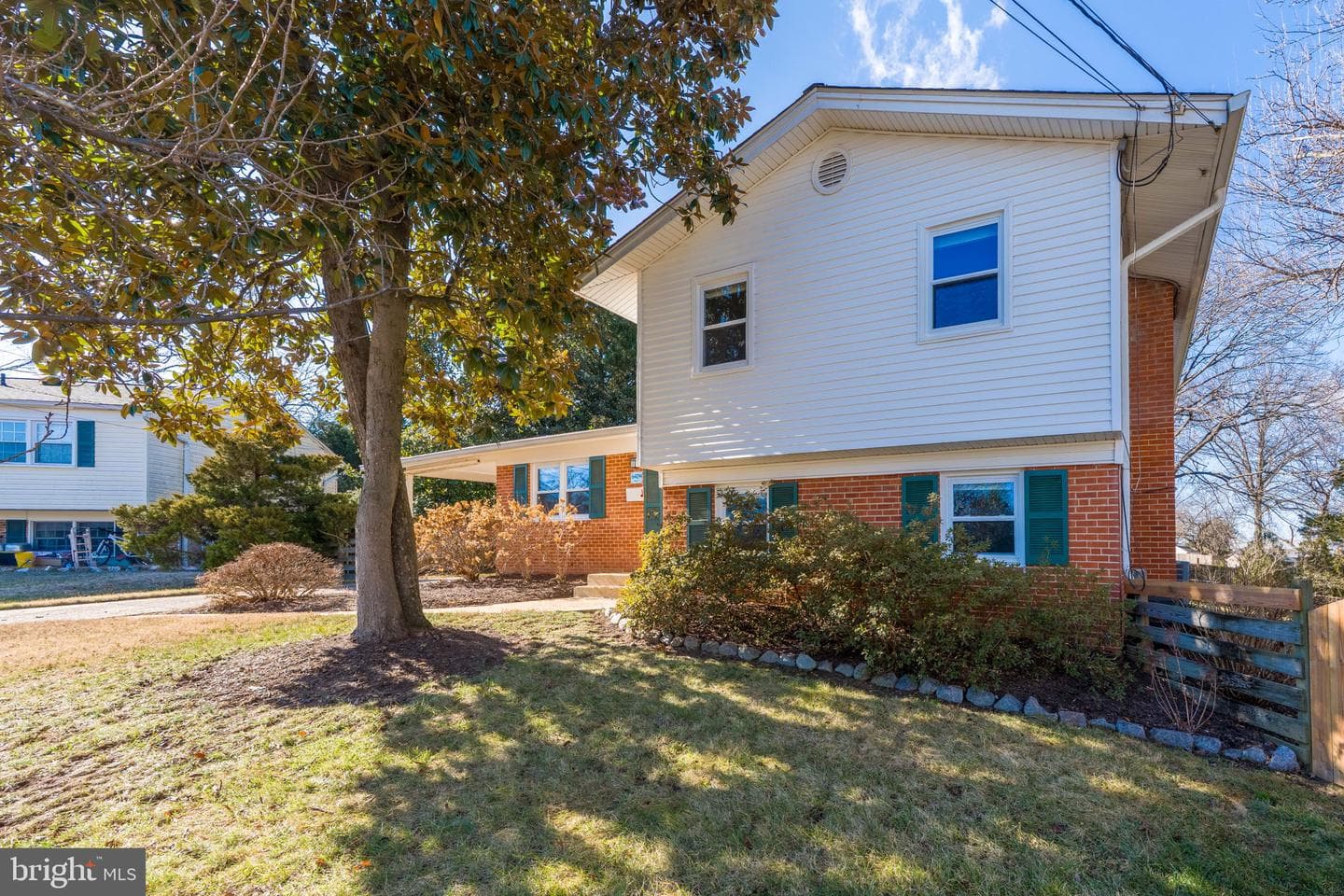 6424 Cabell Court photo 4