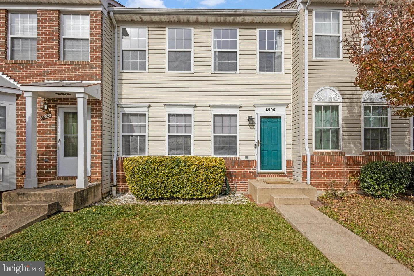 8906 Royal Astor Way photo 2