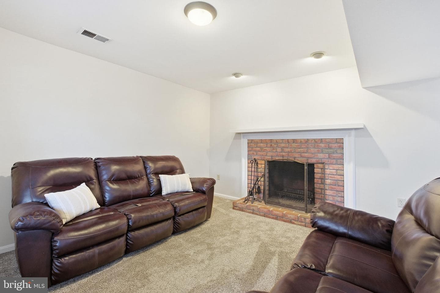 2145 Kings Mill Court photo 17