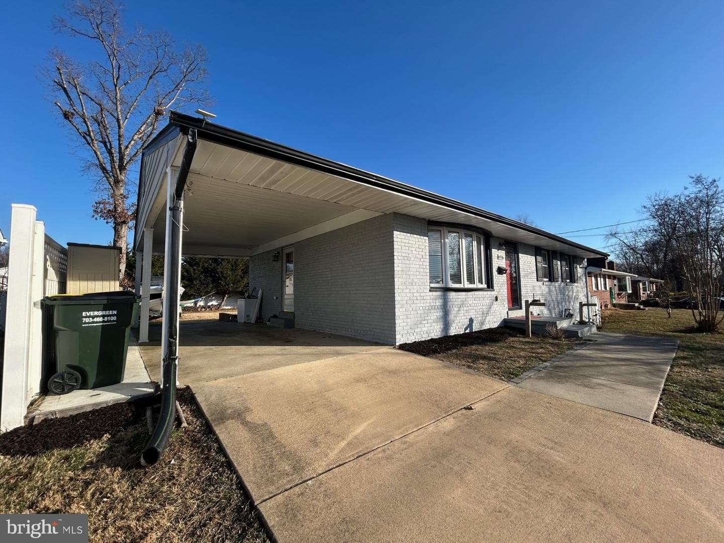 6916 Ruskin Street photo 2