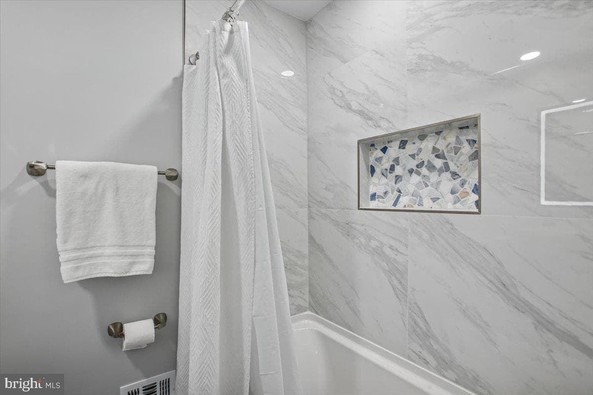 6916 Ruskin Street photo 33