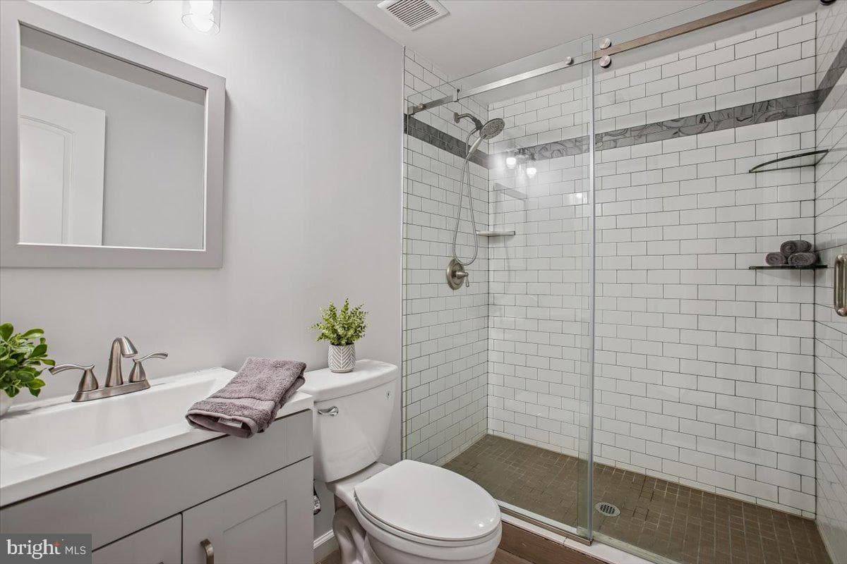 6916 Ruskin Street photo 44