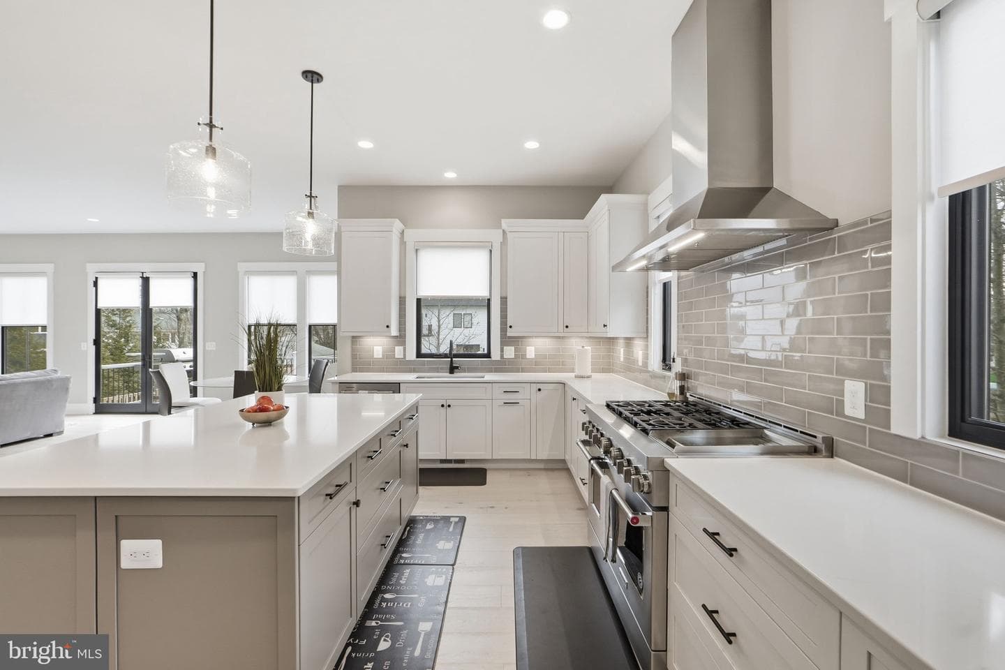 315 Charles Street SE photo 31