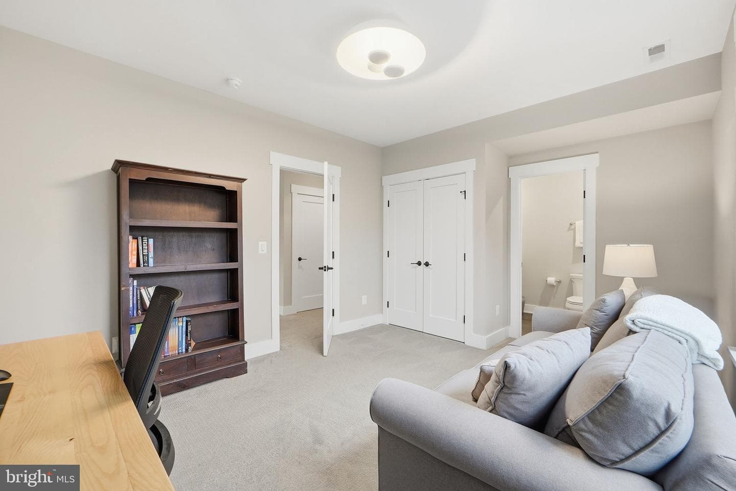 315 Charles Street SE photo 67