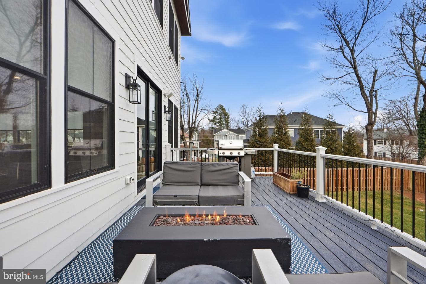 315 Charles Street SE photo 79