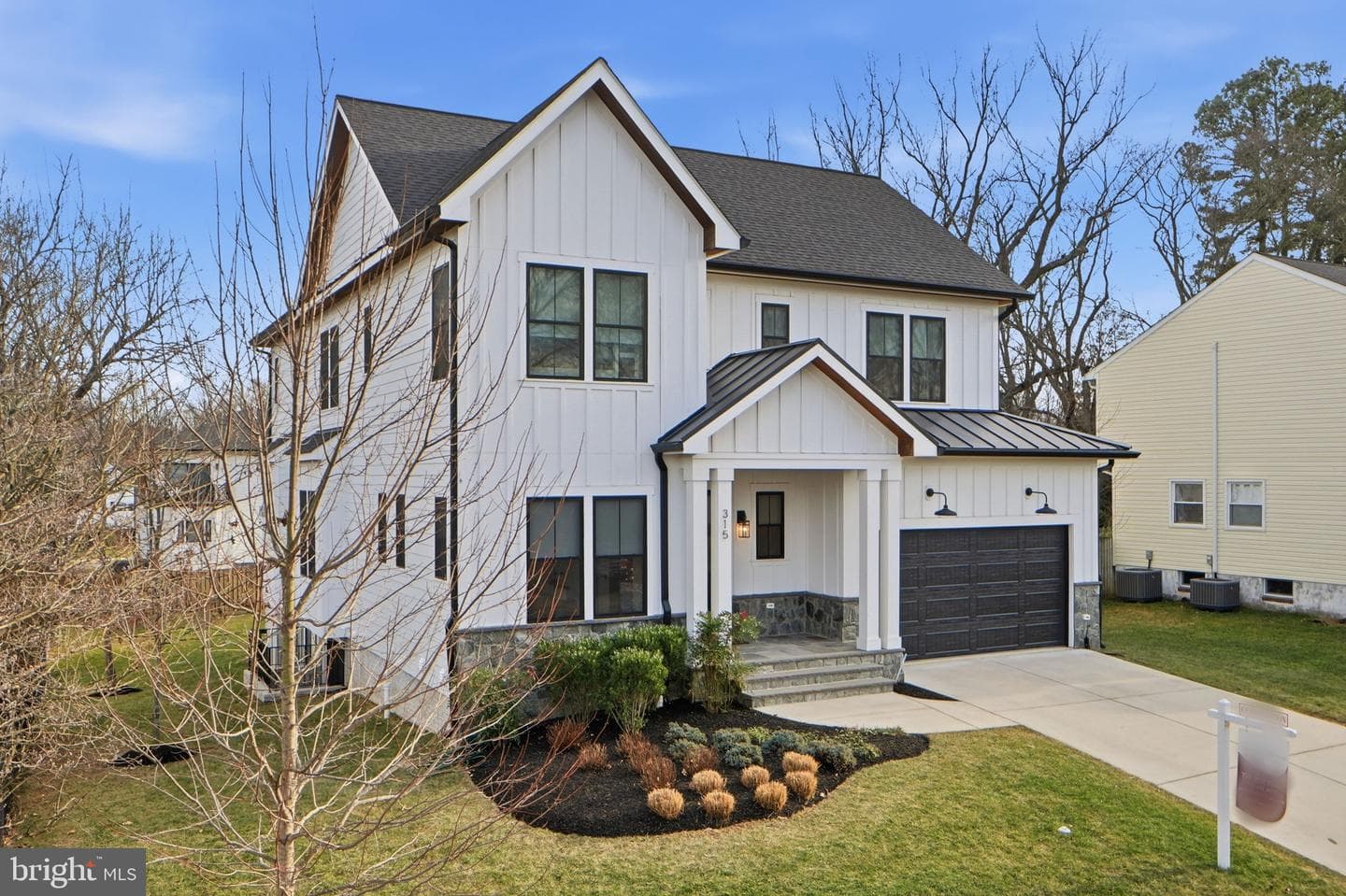 315 Charles Street SE photo 8