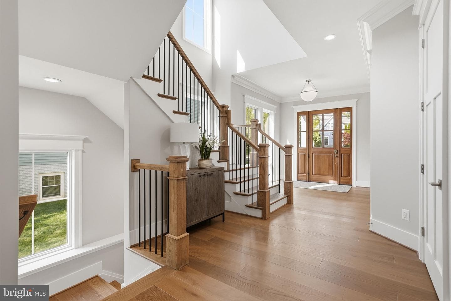 439 Lewis Street NW photo 2